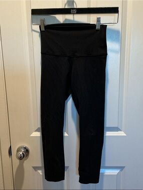Lululemon Black High-Rise Crop Leggings
